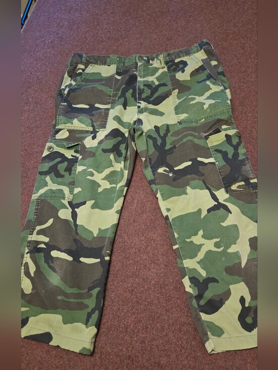 Source Unknown Other - Vintage Camo Pants Marked 36x32 Measuring 36x23 Cannot Red Hand Tag